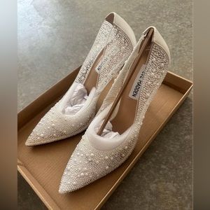 Steve Madden Evelyn 7.5 Heels